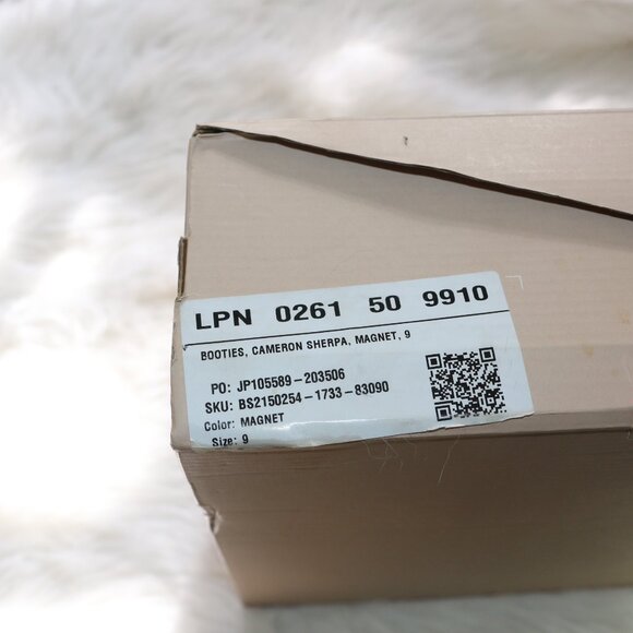 JustFab Cameron Sherpa Bootie – Magnet Grey with White Fur 🤍 - Picture 10 of 10